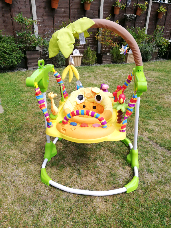 mothercare giraffe jumperoo